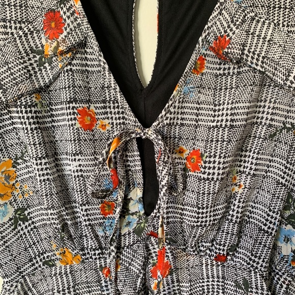 Bailey Blue (Nordstrom) Plaid Floral Dress - Picture 3 of 6